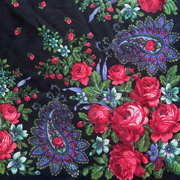 Bohemian Large Ukrainian Scarf/Wrap/Shall - beautiful floral pattern - Picture 5 of 14
